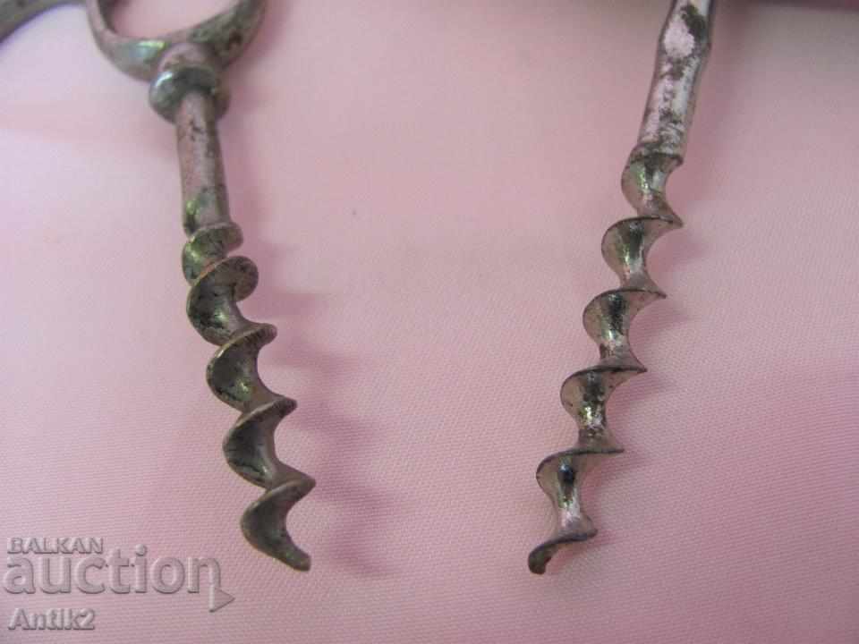 Old metal Corkscrews 2 pieces - 6 Old metal Corkscrews 2 pieces - 6