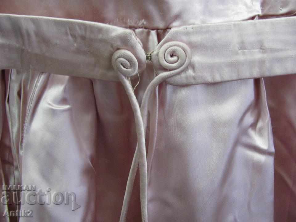 Аукцион 60-те Стара Дамска Рокля Аукцион 60-те Стара Дамска Рокля