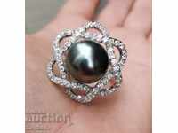 Πολυτελές ασημένιο δαχτυλίδι με μαύρο μαργαριτάρι
