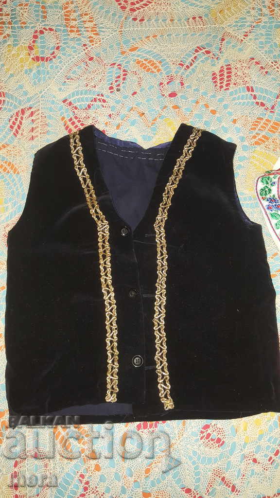 Children's styled costume with price 130.00 BGN | € 66.47 Children's styled costume with price 130.00 BGN | € 66.47