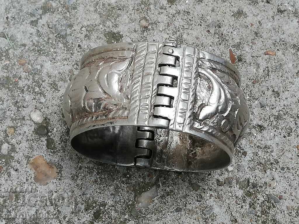 Renaissance silver bracelet slingshot silver jewelry jewelry with price 289.00 BGN | € 147.76 Renaissance silver bracelet slingshot silver jewelry jewelry with price 289.00 BGN | € 147.76