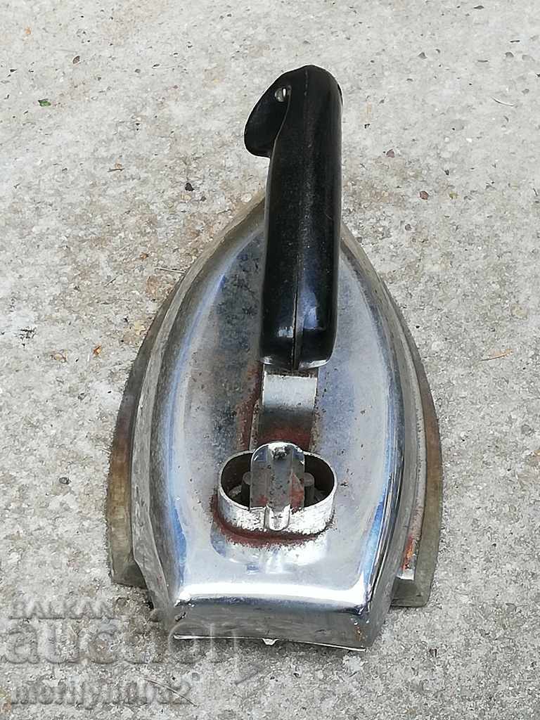 Delivery of Old Electric Iron Curl Delivery of Old Electric Iron Curl