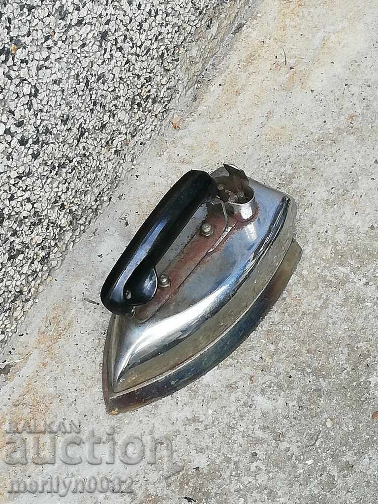 Old Electric Iron Curl - 5 Old Electric Iron Curl - 5