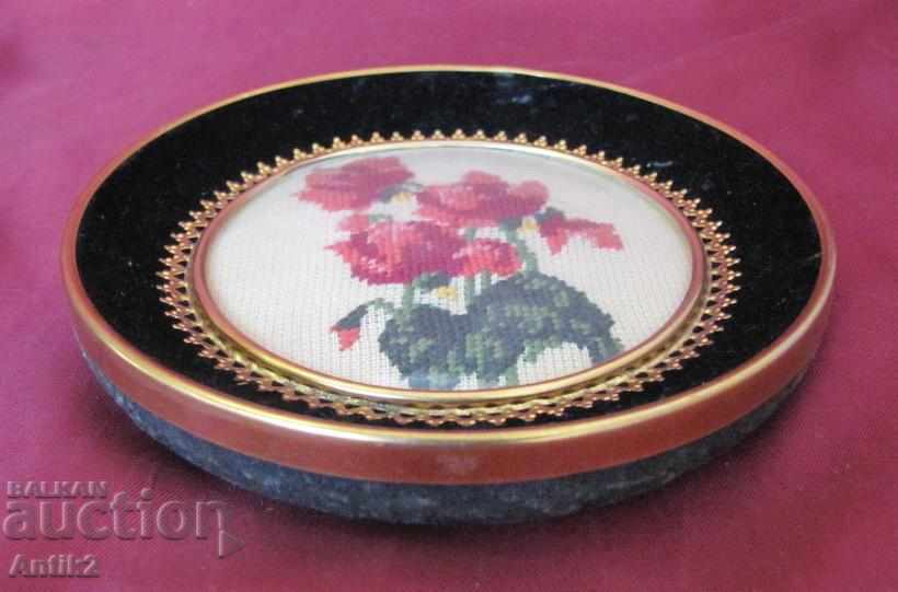 Delivery of The 40 Old Hand-Shaped Tapestries 2 pieces Delivery of The 40 Old Hand-Shaped Tapestries 2 pieces