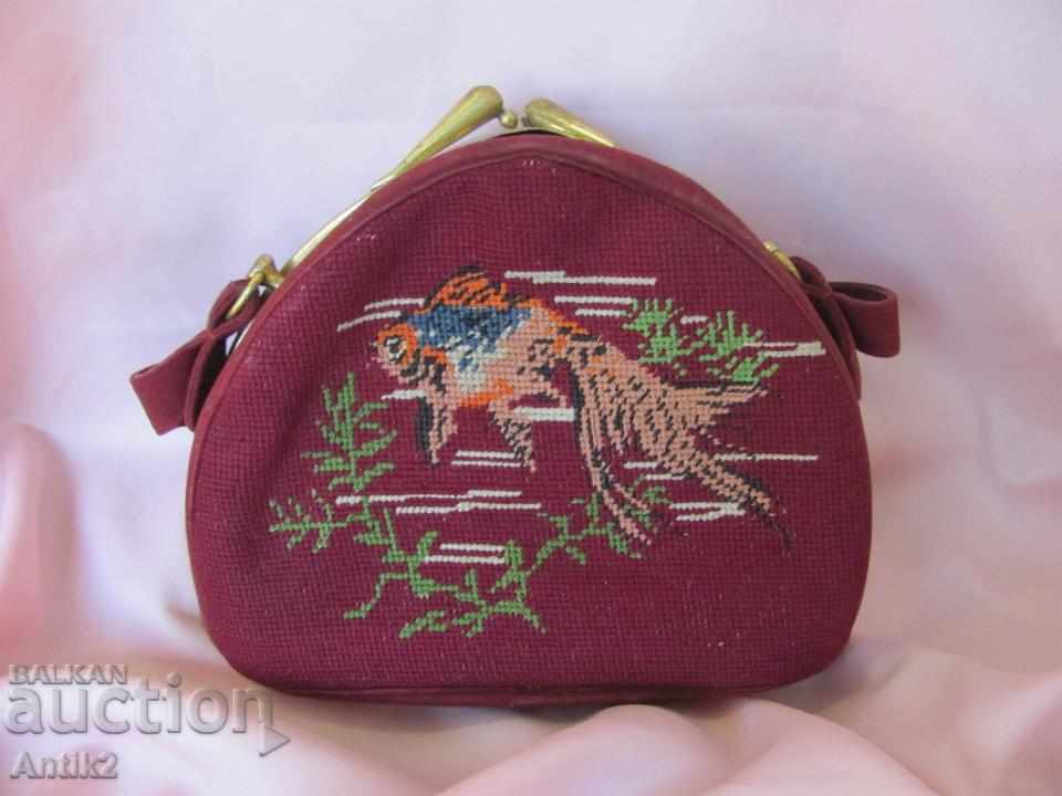 Δημοπρασία Οι 70 κυρίες τσάντες χειρός κεντήματα Δημοπρασία Οι 70 κυρίες τσάντες χειρός κεντήματα