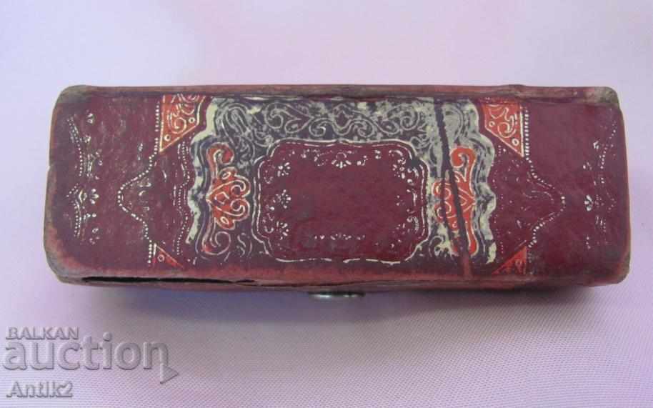 Delivery of 30 Ladies Accessories Pudriers, Lipstick Box 3 pieces