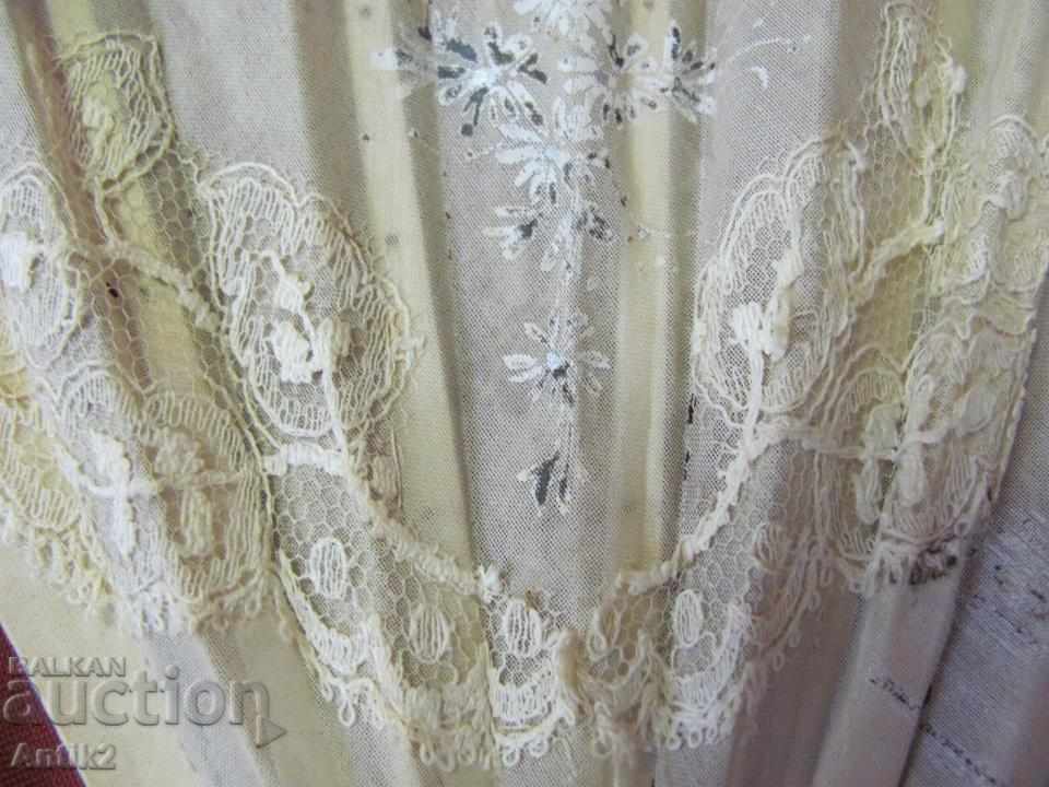 Delivery of 19th Century Antique Lady's Fist from Kost