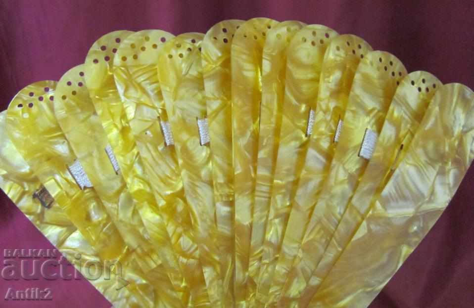 The 40 Women's Celluloid Fans with price 60.00 BGN | € 30.68 The 40 Women's Celluloid Fans with price 60.00 BGN | € 30.68