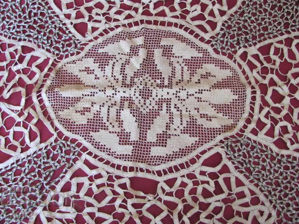 The 20 Hand Woven Covers, Box with price 110.00 BGN | € 56.24 The 20 Hand Woven Covers, Box with price 110.00 BGN | € 56.24