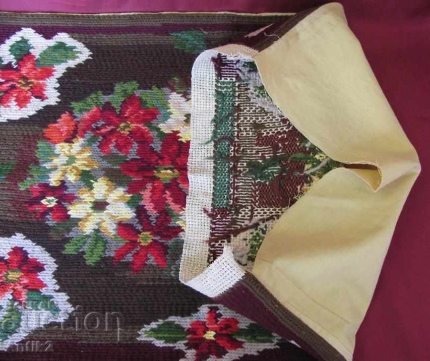 Licitație Pernă antique de cusătură manuală Licitație Pernă antique de cusătură manuală