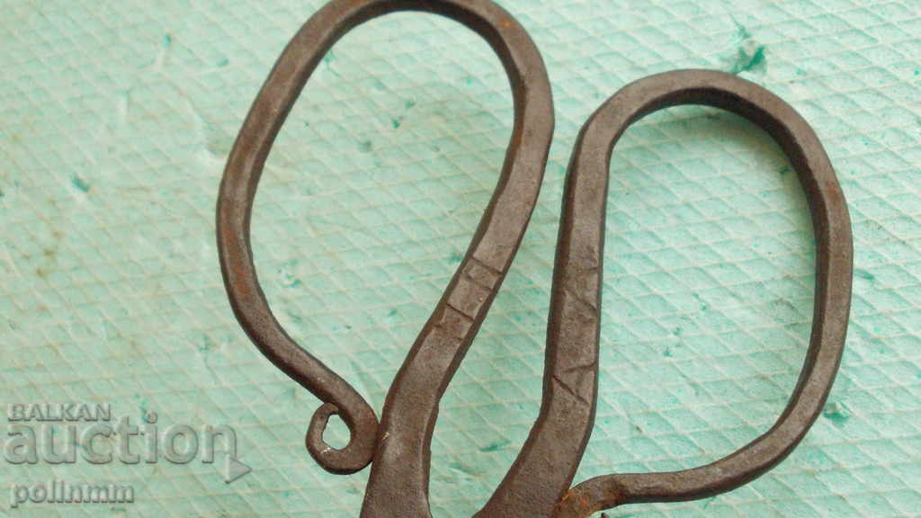 Old Abadji Scissors - 4 with price 15.00 BGN | € 7.67 Old Abadji Scissors - 4 with price 15.00 BGN | € 7.67