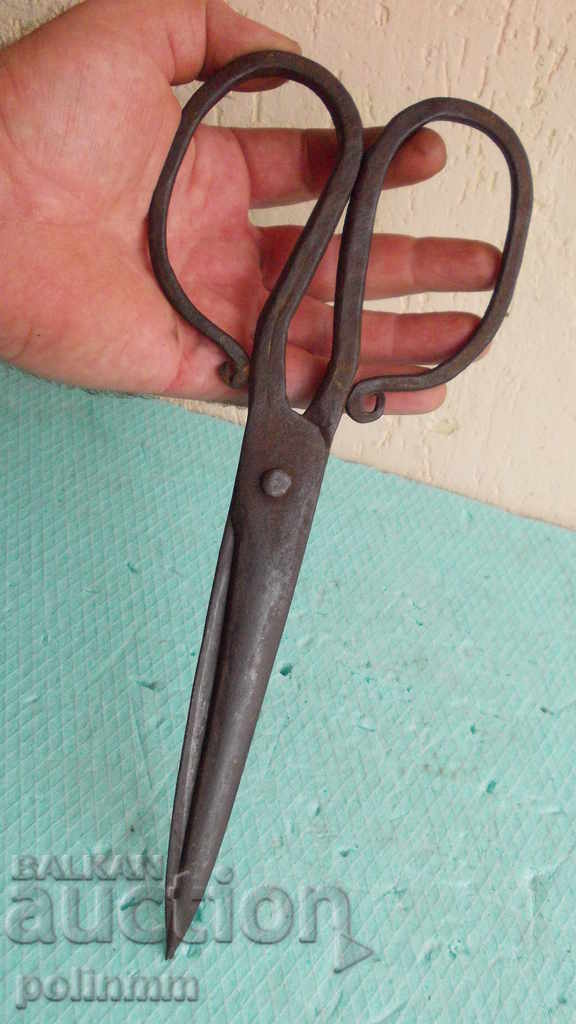 Auction Old Abadji Scissors - 4 Auction Old Abadji Scissors - 4