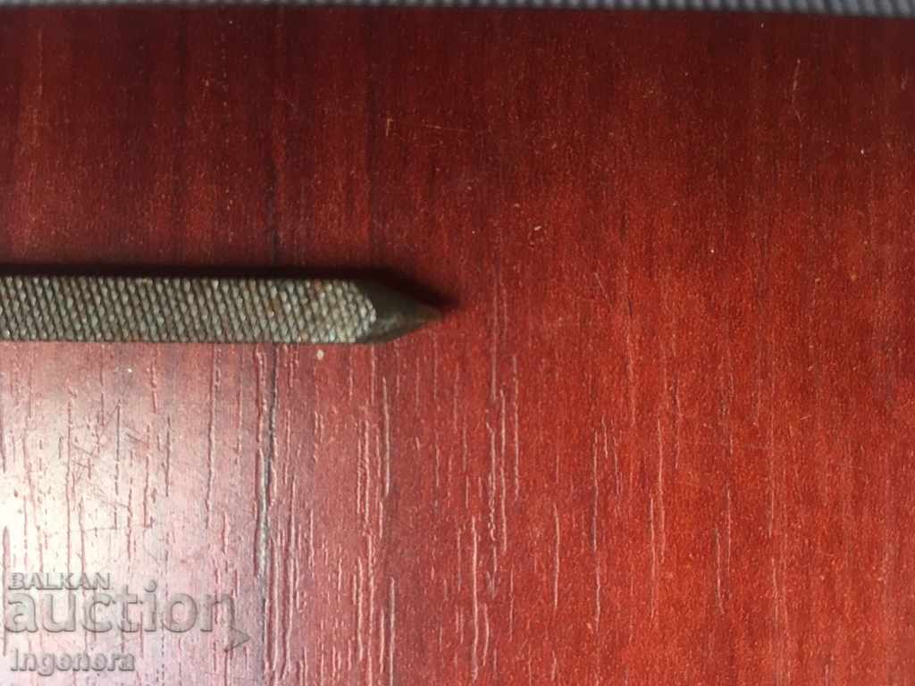 Licitație PILĂ PĂTRATĂ 4 MM CU CENTRU INSTRUMENT Licitație PILĂ PĂTRATĂ 4 MM CU CENTRU INSTRUMENT