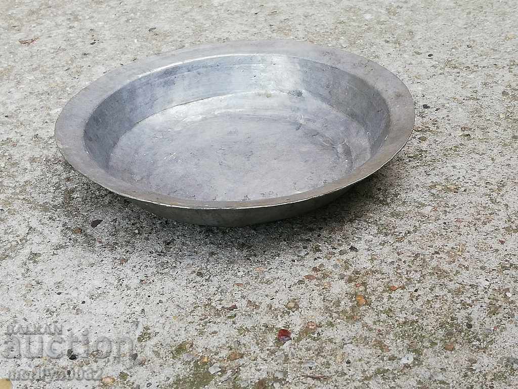 Стар меден сахан, бакър, паница, чиния, тас с цена 44.00 лв. | € 22.50 Стар меден сахан, бакър, паница, чиния, тас с цена 44.00 лв. | € 22.50