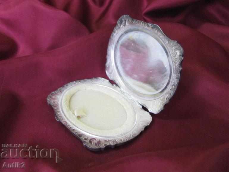 Auction 19th Century Silver Ladies Puddle Russia marked Auction 19th Century Silver Ladies Puddle Russia marked