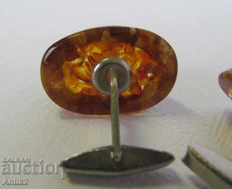 Delivery of Old Men Buttones Amber Amber Delivery of Old Men Buttones Amber Amber