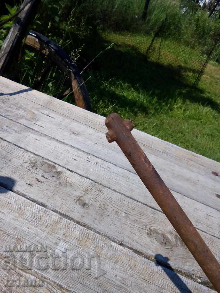 Manivelă veche pentru automobil - 7 Manivelă veche pentru automobil - 7