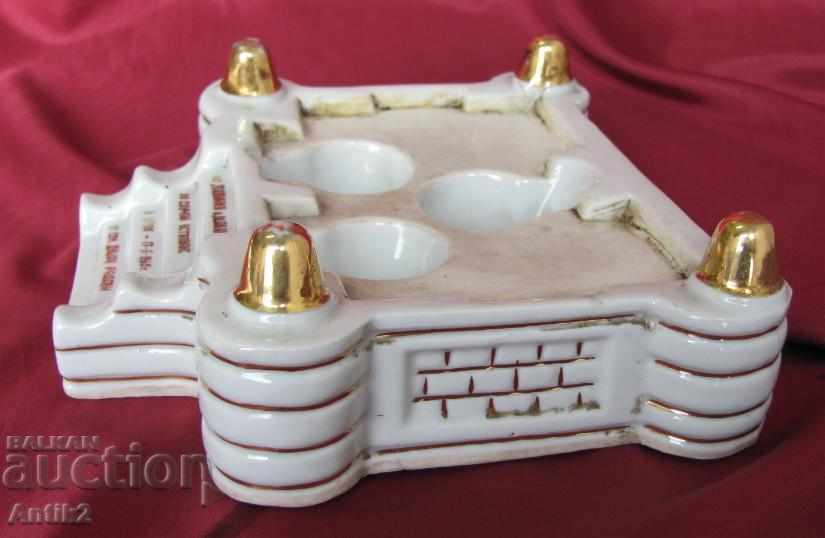 Livrarea Cele 40 de cartușe de cerneală din porțelan Livrarea Cele 40 de cartușe de cerneală din porțelan