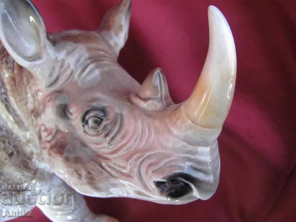 Auction 20 Porcelain Figure - Rhinoceros Large Auction 20 Porcelain Figure - Rhinoceros Large