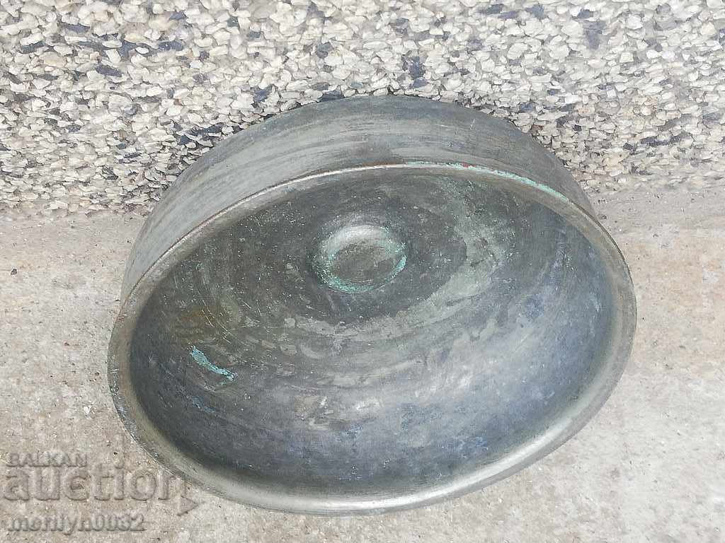 Auction  Copper bath tub, hammam, panica sahan, end of the 19th century