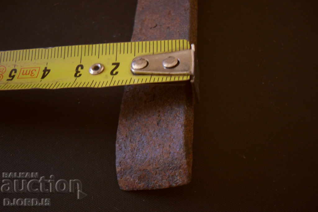 Delivery of An old carving chisel Delivery of An old carving chisel