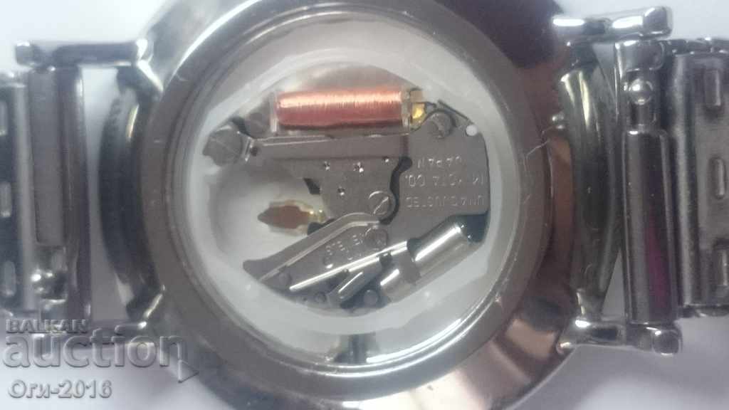 Auction Cluse for parts Auction Cluse for parts