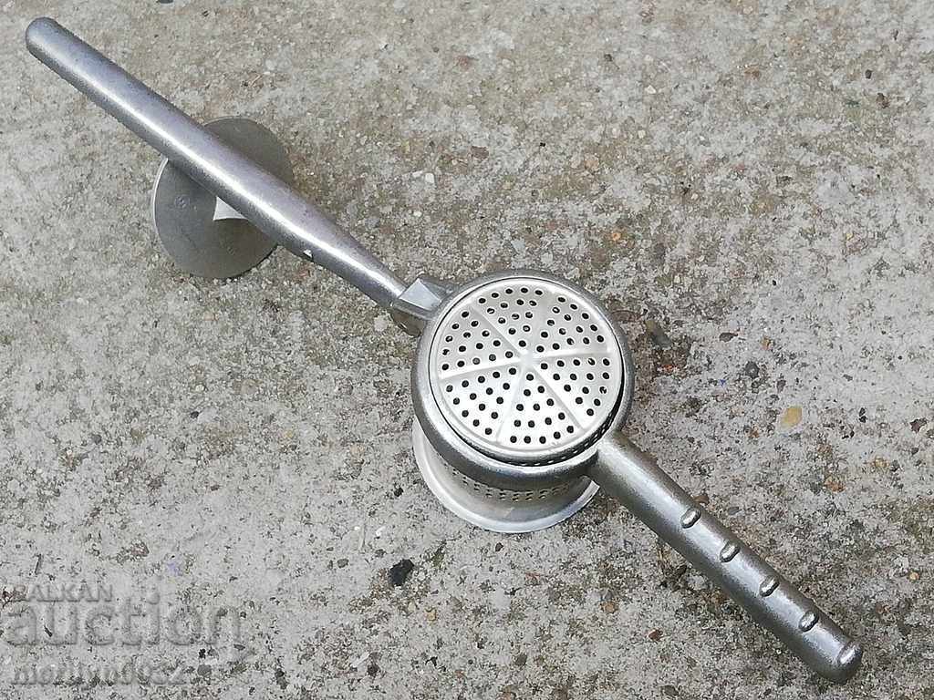 Auction Press for potatoes tomatoes bananas Auction Press for potatoes tomatoes bananas