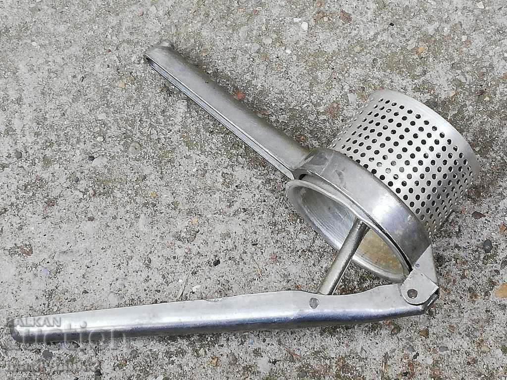 Press for potatoes tomatoes bananas - 7 Press for potatoes tomatoes bananas - 7