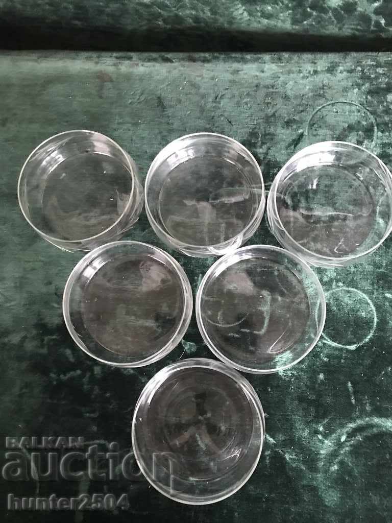 Bowls - thin hand-engraved glass 4/10 cm with price 42.95 BGN | € 21.96 Bowls - thin hand-engraved glass 4/10 cm with price 42.95 BGN | € 21.96
