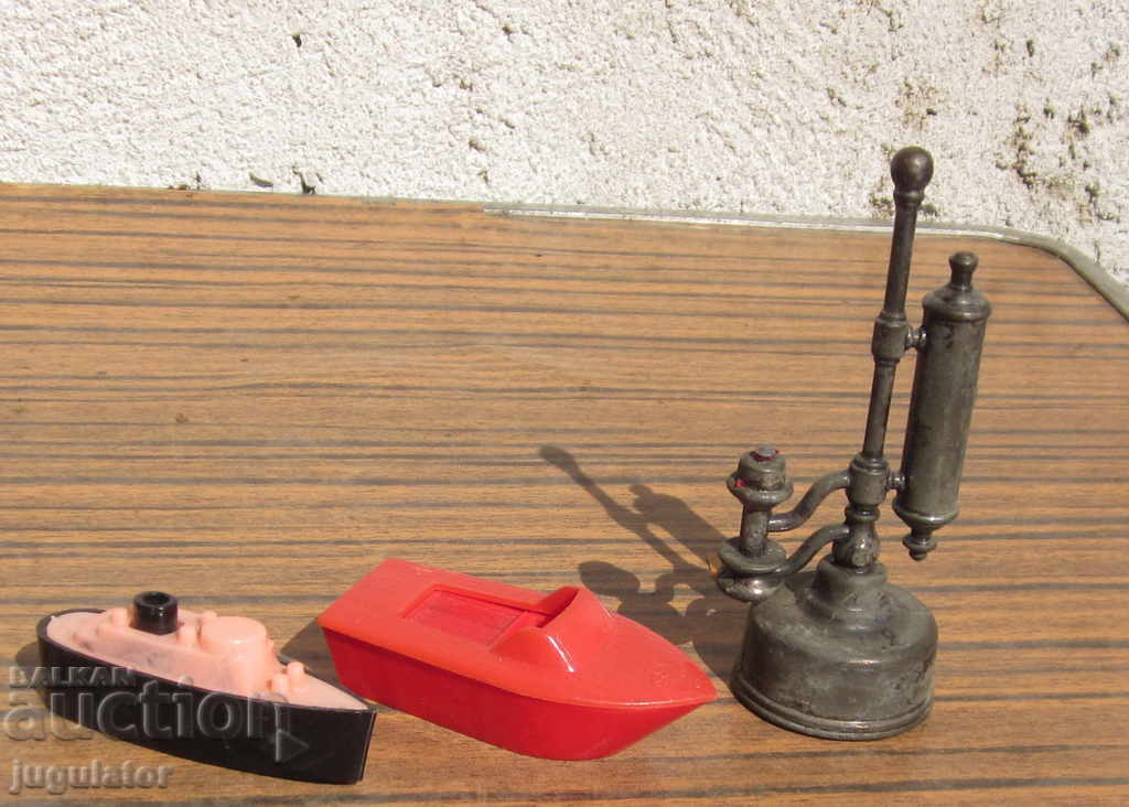 Lot old sharpeners ship motorboat from the time of the Soc with price 20.00 BGN | € 10.23 Lot old sharpeners ship motorboat from the time of the Soc with price 20.00 BGN | € 10.23