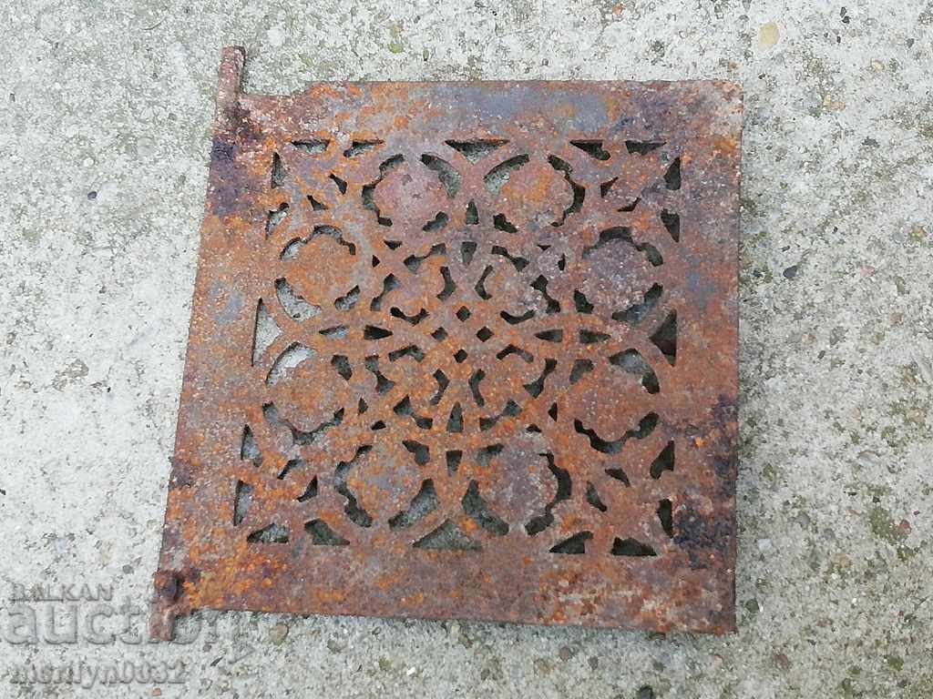 Door detail from old Jamal stove, figured cast iron, lid - 5 Door detail from old Jamal stove, figured cast iron, lid - 5