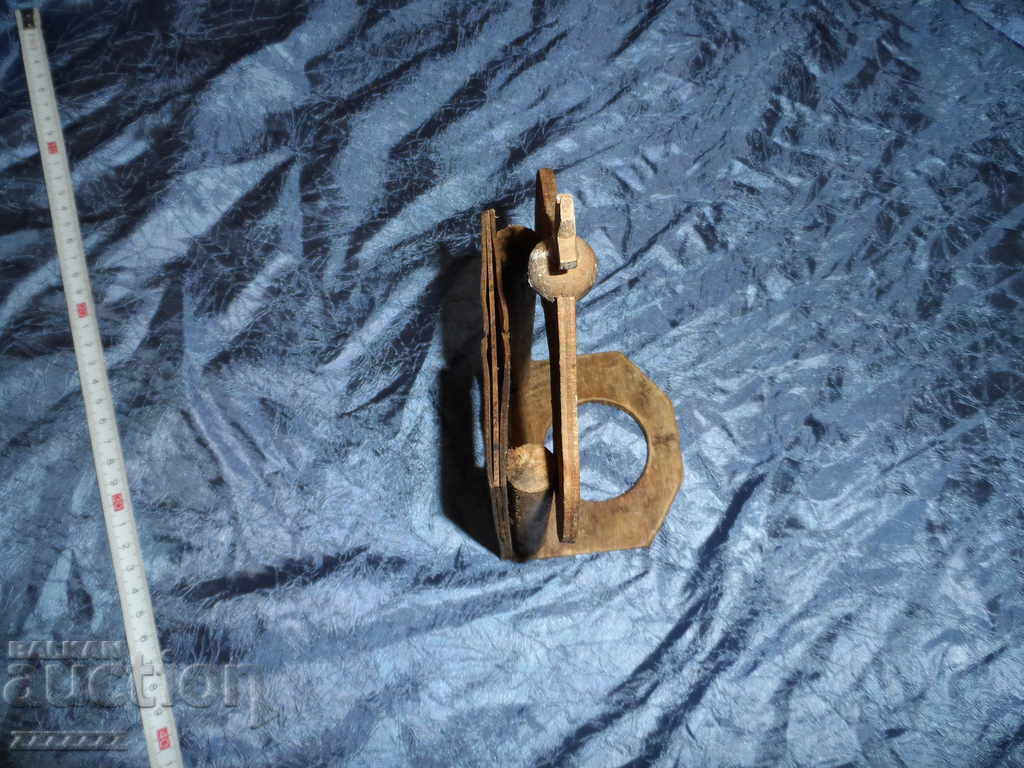 Livrarea iconostas vechi din lemn de casă