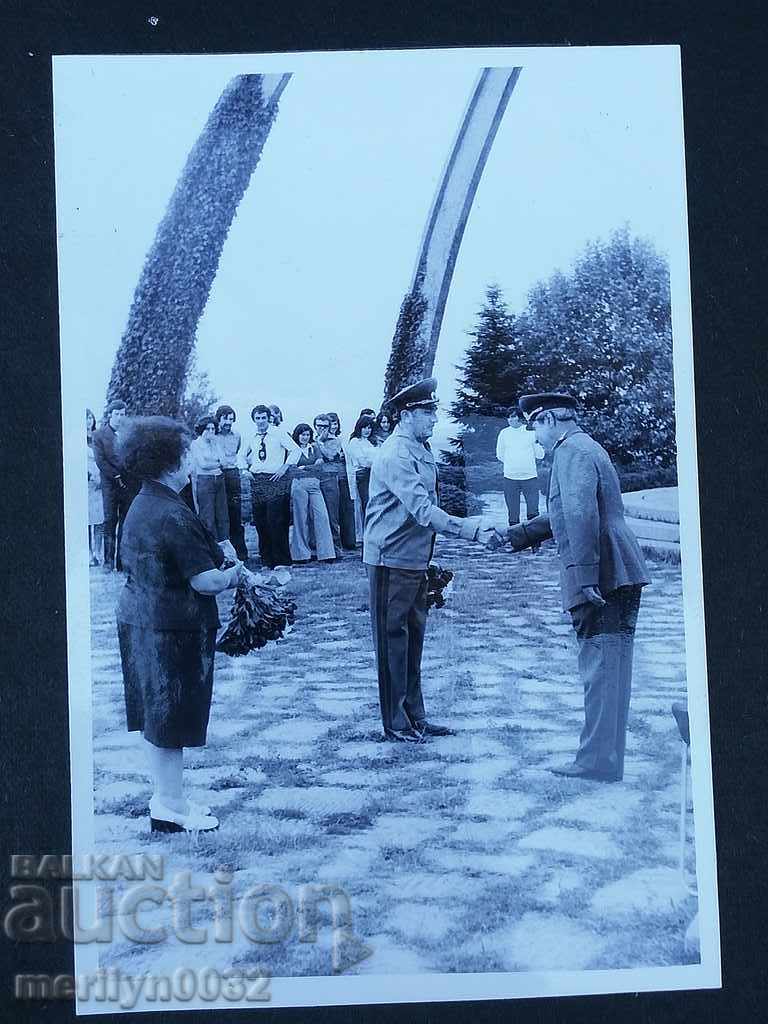 Delivery of Photo album of General M.Sc. of the Ministry of Internal Affairs Radul Minchev NRB