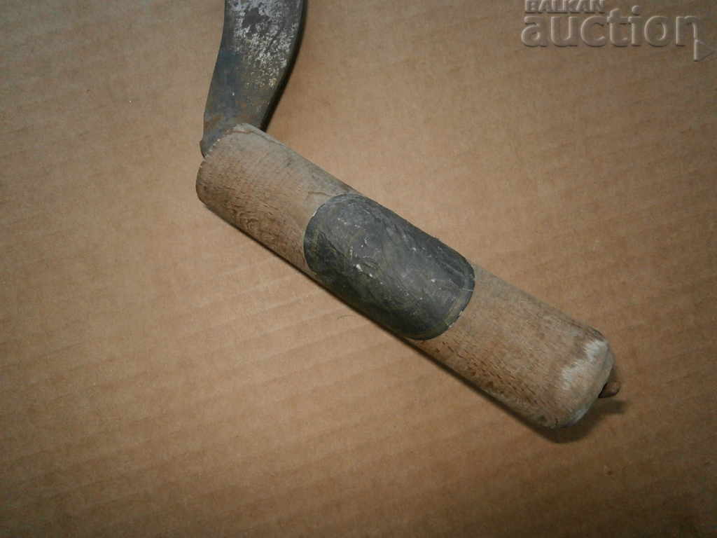 Old forged sickle farm wrought iron tool with price 31.00 BGN | € 15.85 Old forged sickle farm wrought iron tool with price 31.00 BGN | € 15.85