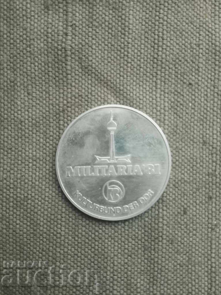 Auction Militaria '81 GDR Auction Militaria '81 GDR