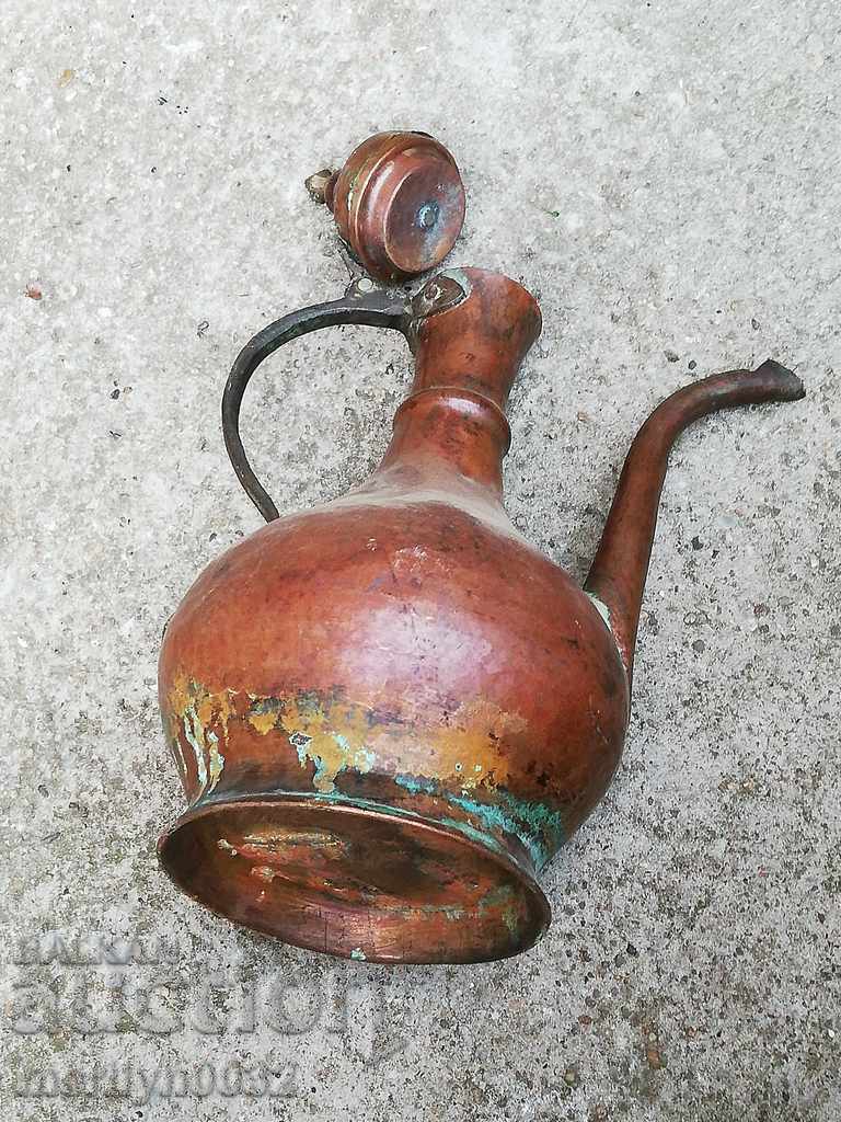 Delivery of An old copper hibiscus, a baker, a hunter, a renaissance court Delivery of An old copper hibiscus, a baker, a hunter, a renaissance court