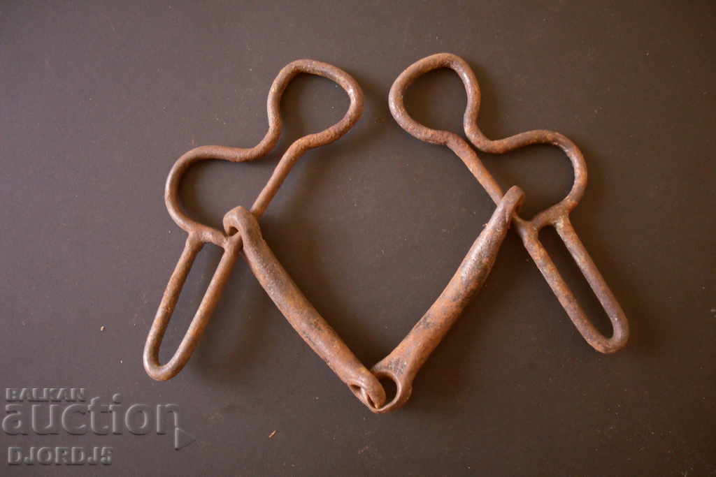 Old bridle with price 4.00 BGN | € 2.05