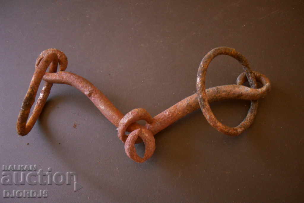 Old bridle with price 3.00 BGN | € 1.53 Old bridle with price 3.00 BGN | € 1.53