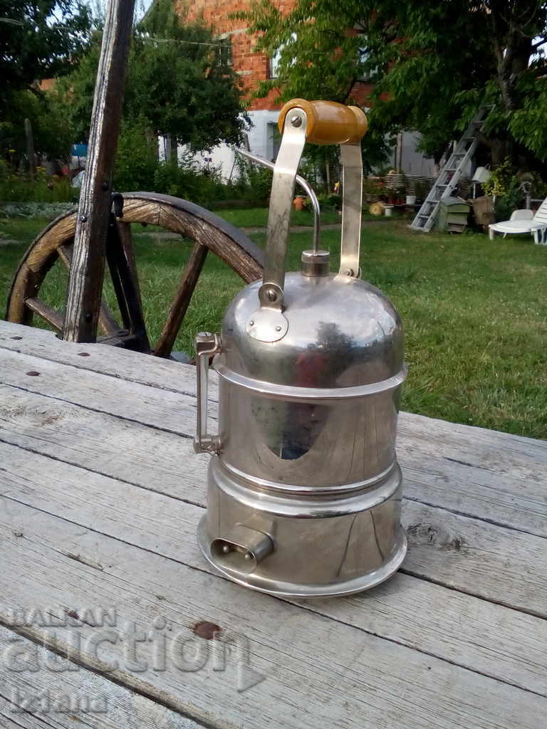 German Barzovar, Tea Samovar with price 50.00 BGN | € 25.56 German Barzovar, Tea Samovar with price 50.00 BGN | € 25.56