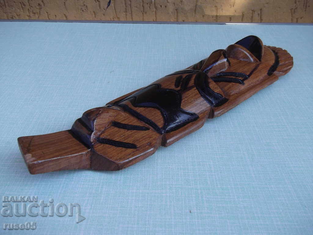 Wood mask - 1 - 5 Wood mask - 1 - 5