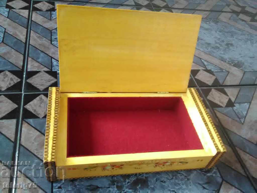 Beautiful Old Wooden Box-Dimitrovgrad with price 20.00 BGN | € 10.23 Beautiful Old Wooden Box-Dimitrovgrad with price 20.00 BGN | € 10.23