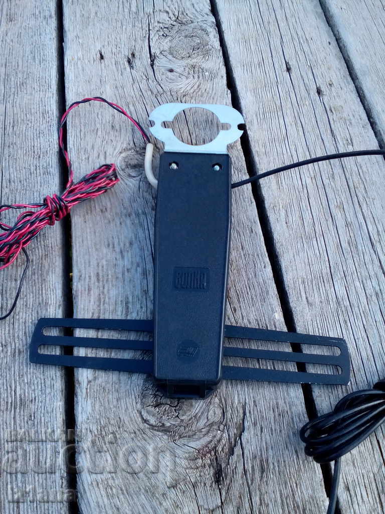 Old car antenna Wave with price 30.00 BGN | € 15.34 Old car antenna Wave with price 30.00 BGN | € 15.34