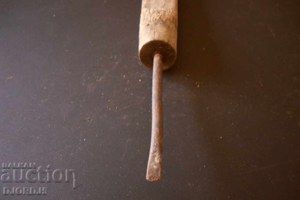 An old screwdriver - 5 An old screwdriver - 5