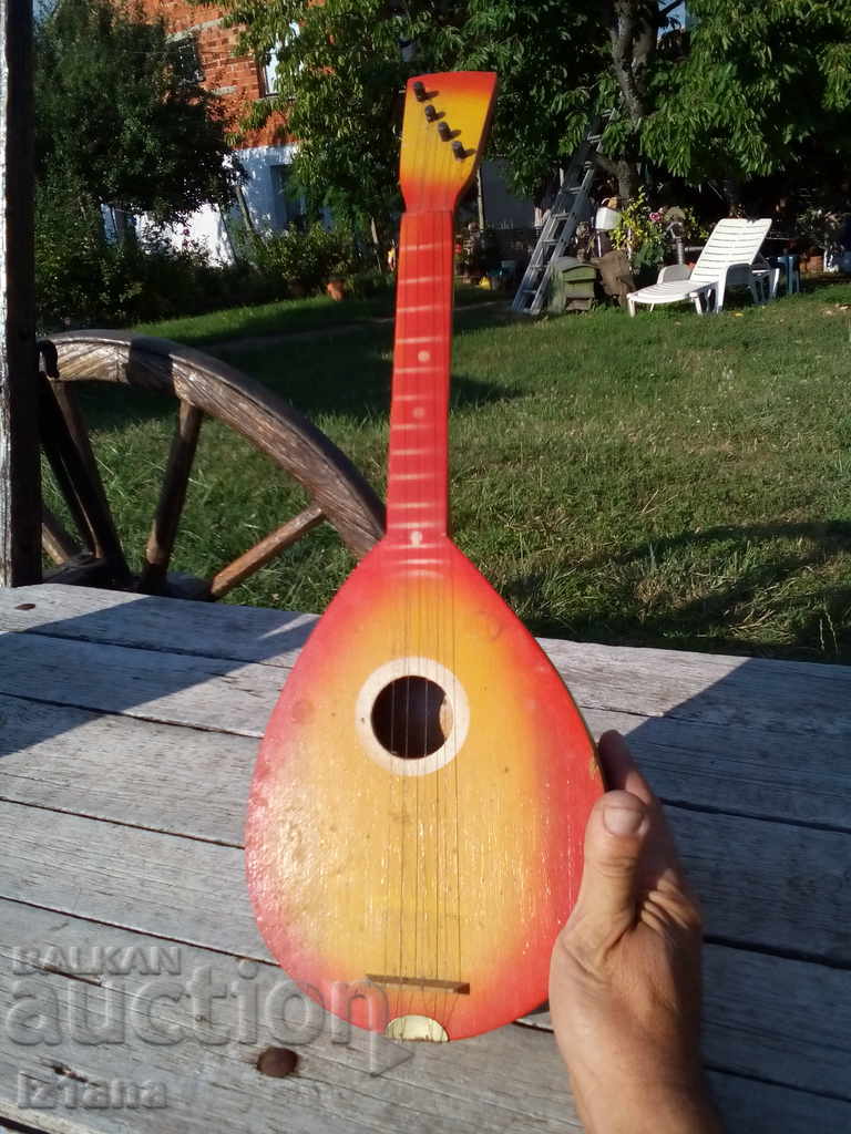 Old children's guitar - 5 Old children's guitar - 5