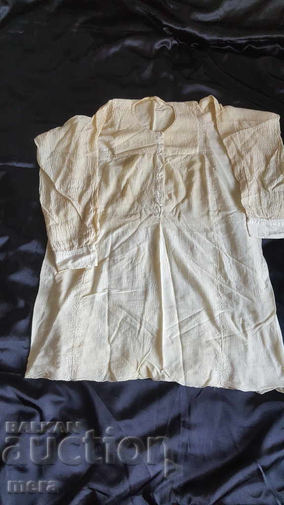 Cămașă esențială autentică scurtă din bumbac 4 cu preț 50.00 BGN | € 25.56 Cămașă esențială autentică scurtă din bumbac 4 cu preț 50.00 BGN | € 25.56