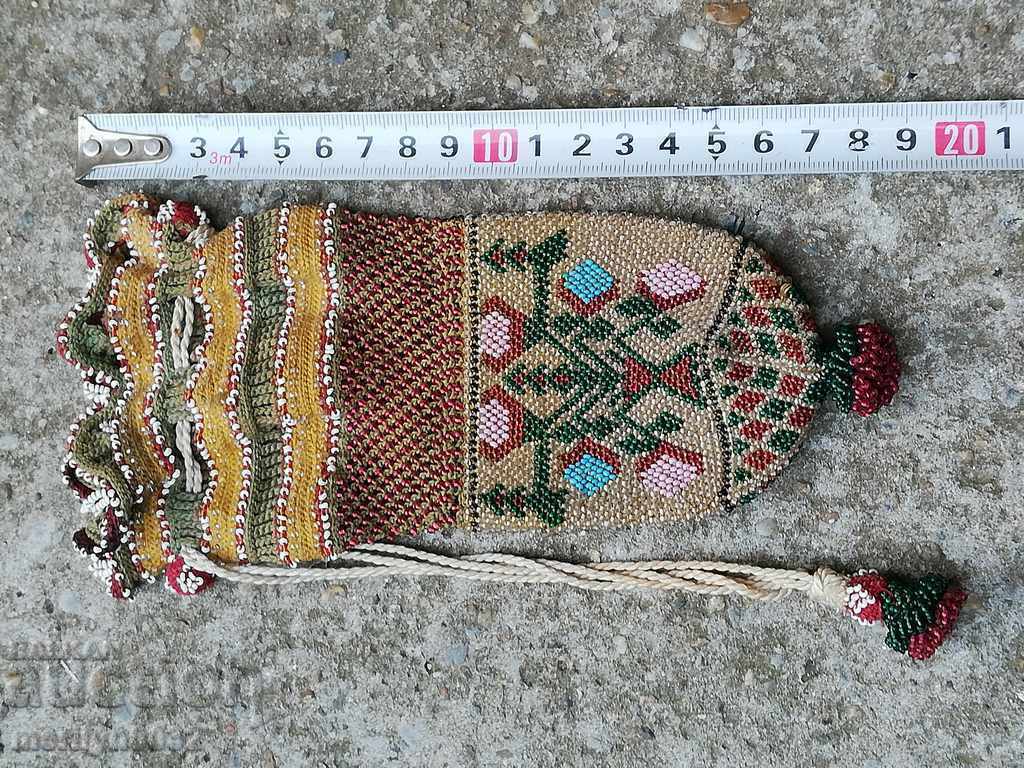 Husa pentru monede, kemer kisia, margele, portofel, UNIQUE RRRR cu preț 395.00 BGN | € 201.96 Husa pentru monede, kemer kisia, margele, portofel, UNIQUE RRRR cu preț 395.00 BGN | € 201.96