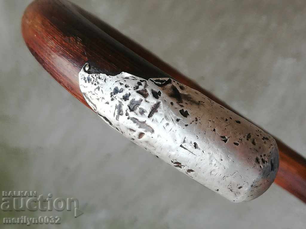 Un baston vechi din feronerie din lemn argintiu. din secolul XX - 5 Un baston vechi din feronerie din lemn argintiu. din secolul XX - 5