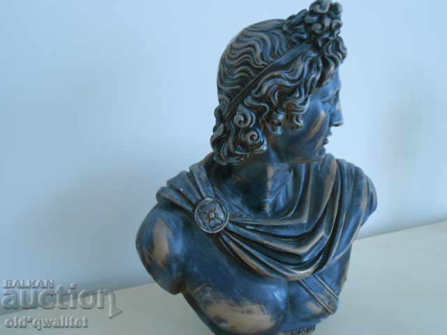 Delivery of Sculpture: Apollo, made of Alabaster, about 10 kg Delivery of Sculpture: Apollo, made of Alabaster, about 10 kg