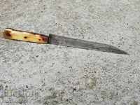 Стар касапски нож с бели чирени от рог ножка острие