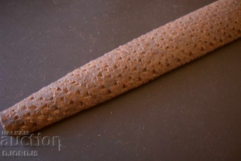 Delivery of Old joinery, half-round Delivery of Old joinery, half-round